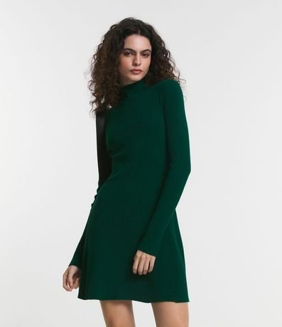 Vestido Corto Evasê en Punto con Cuello Alto 2