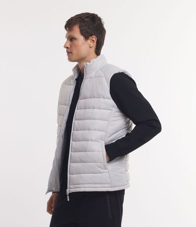 Chaleco Puffer Deportivo con Cuello Alto y Gajos 2