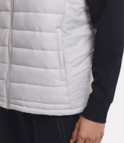 Chaleco Puffer Deportivo con Cuello Alto y Gajos 5