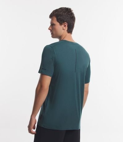 Remera Deportiva con Etiqueta en la Barra y Manga Corta 4