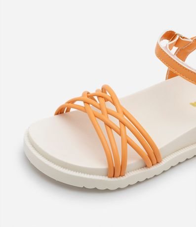 Sandalia Infantil con Velcro y Tiras Entrelazadas - Talle 28 al 36 3