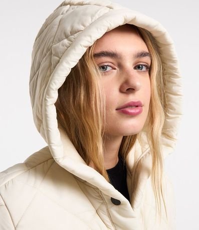 Campera en Microfibra Capitoneada con Contraste en la Parte Baja 4