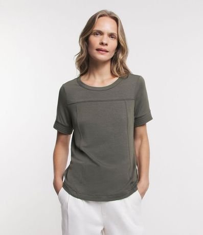 Blusa Manga Corta en Viscosa con Costura Contrastante