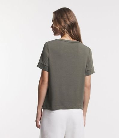 Blusa Manga Corta en Viscosa con Costura Contrastante 3