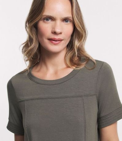 Blusa Manga Corta en Viscosa con Costura Contrastante 4