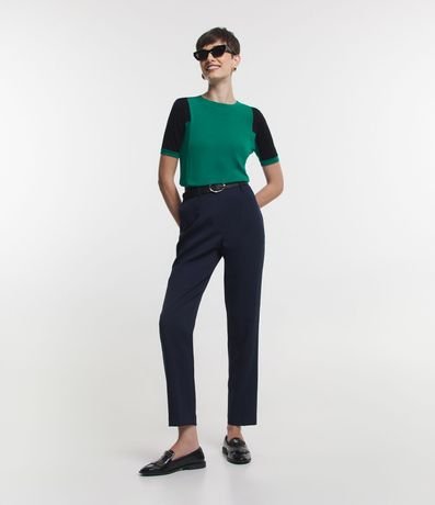 Blusa en Viscosa con Recortes Assimétricos y Bloques de Color 2