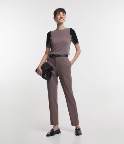 Blusa en Viscosa con Recortes Assimétricos y Bloques de Color 2