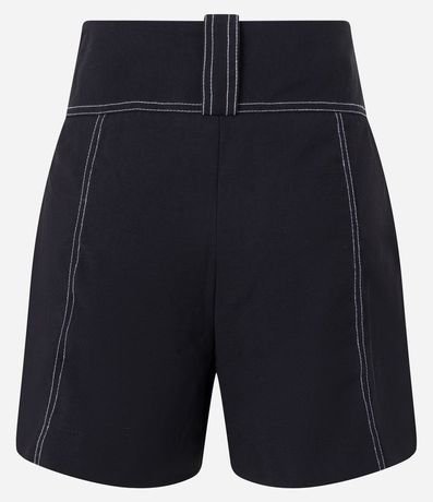 Short en Viscosa con Trabilla y Pespunte Contrastante 6