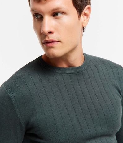 Suéter en Viscosa con Textura en Rayas Verticales 3