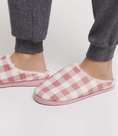 Pantufla Cerrada con Estampado de Cuadros 5