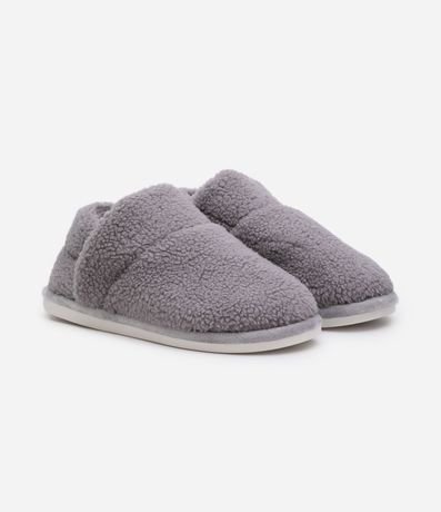 Pantufla Bota con Textura Peluche 4