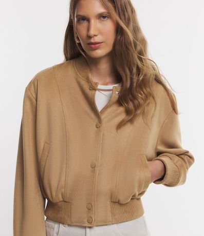 Campera Bomber en Gamuza con Bajo Ayustadas y Recortes 6