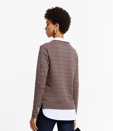 Blusa de Punto Liviano con Bajo y Cuello Camiseros 5