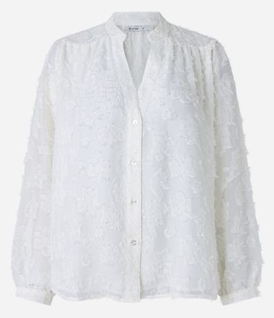 Camisa en Chiffon con Abotonado y Textura con Felpas 9