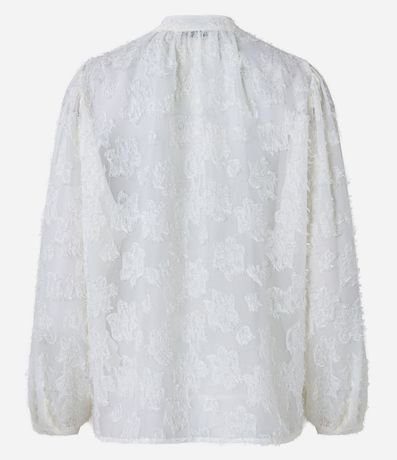 Camisa en Chiffon con Abotonado y Textura con Felpas 11