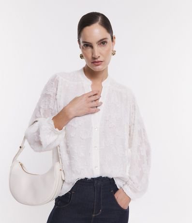 Camisa en Chiffon con Abotonado y Textura con Felpas 2