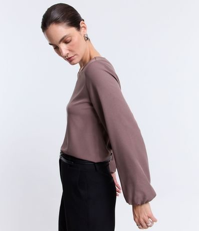 Blusa en Crepé con Escote Redondo 4