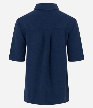 Camisa Texturizada con Bolsillos Delanteros y Botones Diferenciados 6