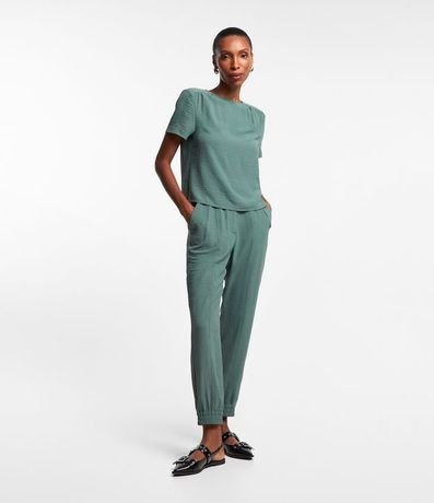 Blusa Básica con Detalle de Pliegues en los Hombros 2