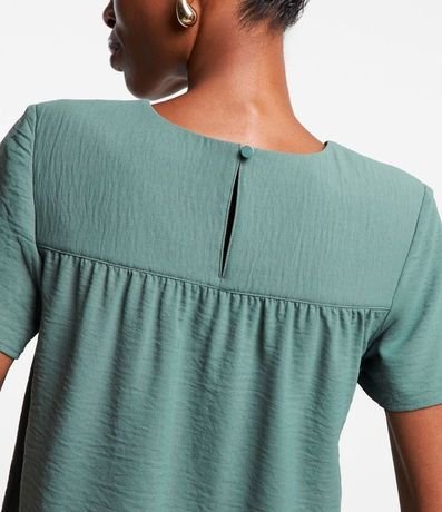 Blusa Básica con Detalle de Pliegues en los Hombros 4