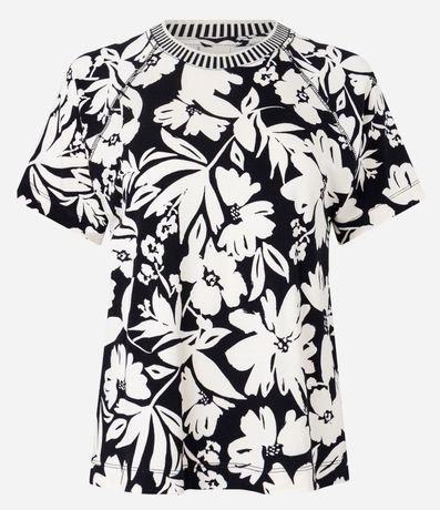 Blusa en Viscosa con Estampado Floral Contrastante 1