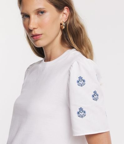 Blusa en Algodón con Manga Abullonada y Bordado Floral 5