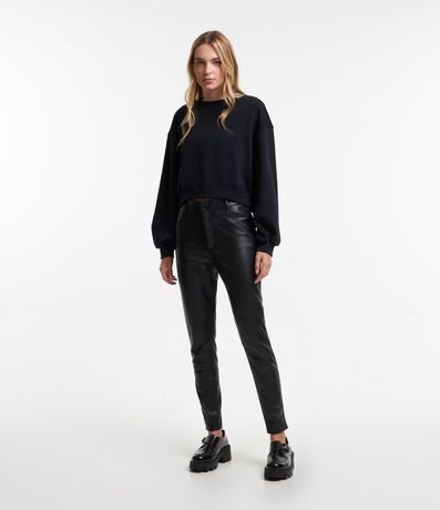 Pantalón Skinny en PU con Bolsillos Fake