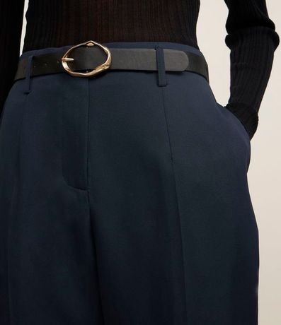 Pantalón Carrot Sastrería con Cinturón Hebilla en Material Sintético 4