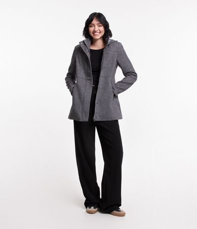 Saco Largo en Polivelour con Capucha y Textura Espina de Pez 2