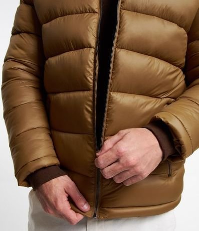 Campera Puffer en Poliamida con Gajos y Forro de Sherpa 7