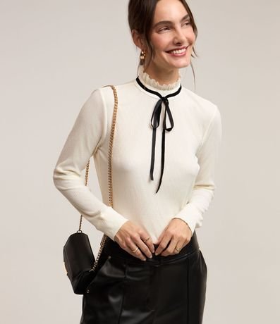 Blusa en Anarruga con Lazo en el Cuello y Cuello Ondulado 1