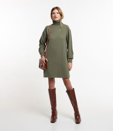 Vestido en Suedine con Cuello Alto y Puños Ajustados 2