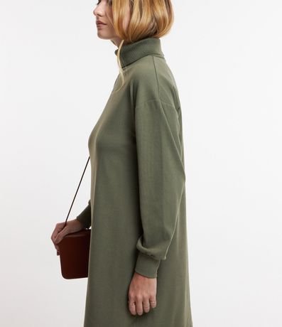 Vestido en Suedine con Cuello Alto y Puños Ajustados 5