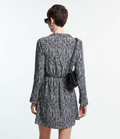 Vestido Chemise en Crepé con Lazo en la Cintura y Estampa Abstracta 4