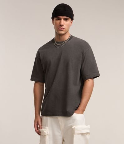 Remera Boxy en Algodón Desteñido con Cuello Alto 2