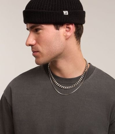 Remera Boxy en Media Malla Desteñida con Cuello Alto 2