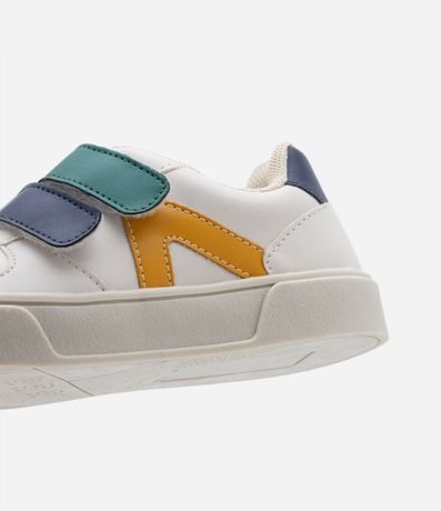 Zapatilla Infantil de Caña Baja con Tiras y Cierre de Velcro - Talles 22 al 28 3