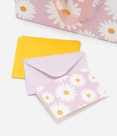 Embalaje de Regalo Mediana con Estampado en Margaritas Incluye Tarjeta 4