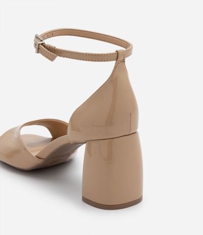 Sandalia en Pu con Tacón Grueso 3