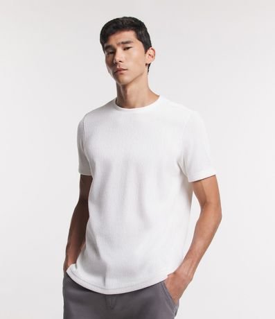 Remera Texturizada en Media Malla