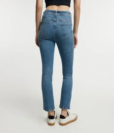 Pantalón Cigarrete en Jeans con Cintura Mediana 3