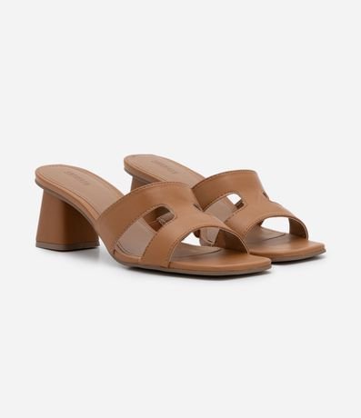 Sandalia Mule con Tiras H y Tacón Ancho 5