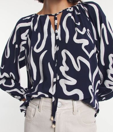 Blusa en Viscosa con Lazo en el Cuello y Estampa Abstracta 1