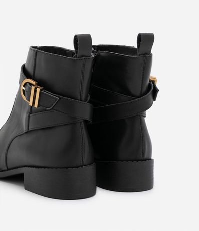 Bota Caña Corta en Cuero con Hebilla Lateral 3