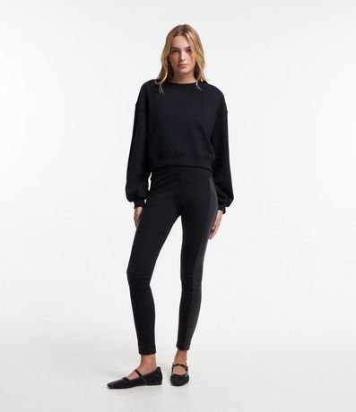 Pantalón Legging en Ponto Roma con Detalle Lateral en Cirre