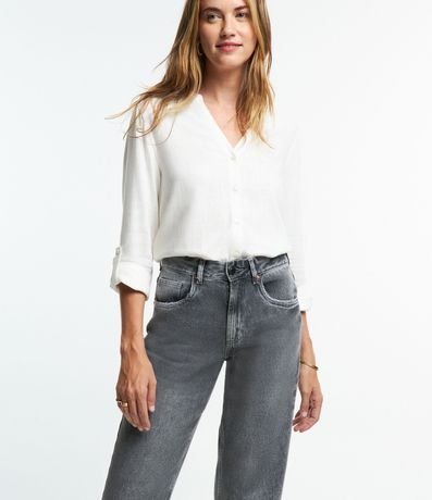 Pantalón Recto en Jeans con Cintura Mediana y Bolsillos 2