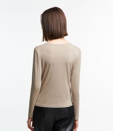 Blusa en Media Malla con Cuello Drapeado 4