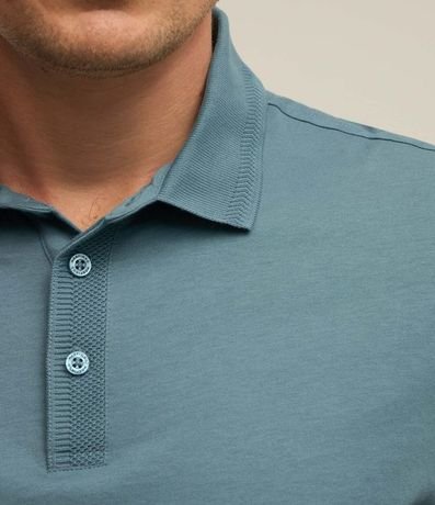 Polo Regular en Media Malla con Detalles Texturizados 2