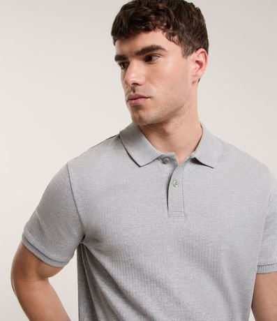 Remera Polo con Textura Acanalada 4