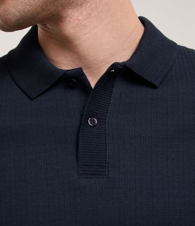 Remera Polo con Textura Acanalada 4